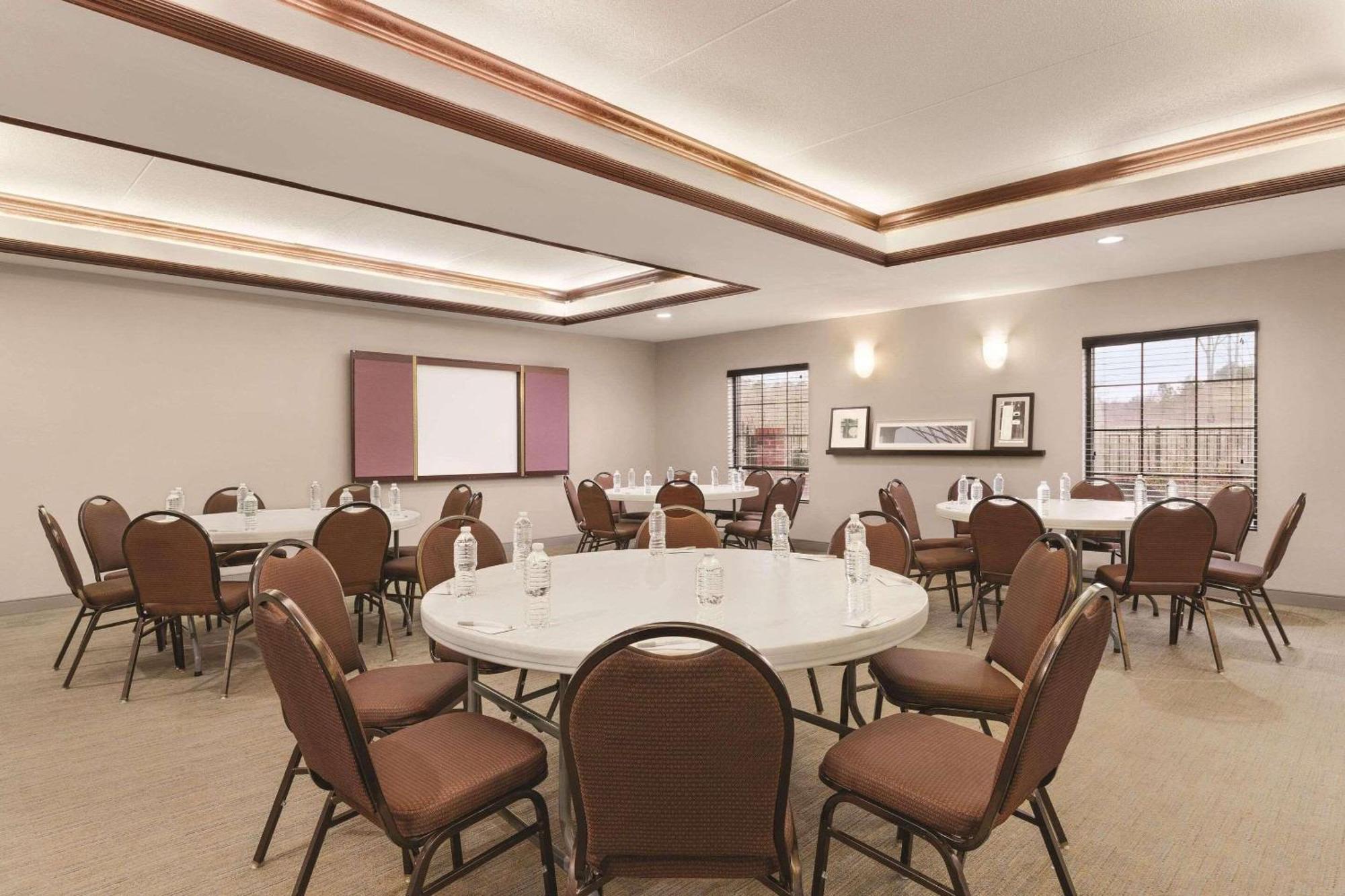 Country Inn & Suites By Radisson, Griffin, Ga Eksteriør bilde